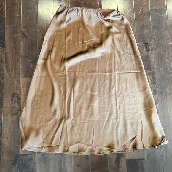 OAK & FORT SATIN MIDI BEAUTIFUL COPPER COLOUR - Picture 1 of 3